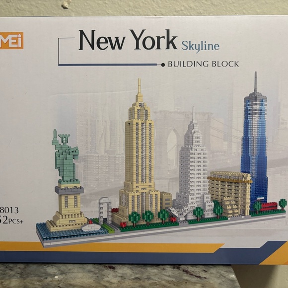 KLMEI New York Skyline Building Block Set